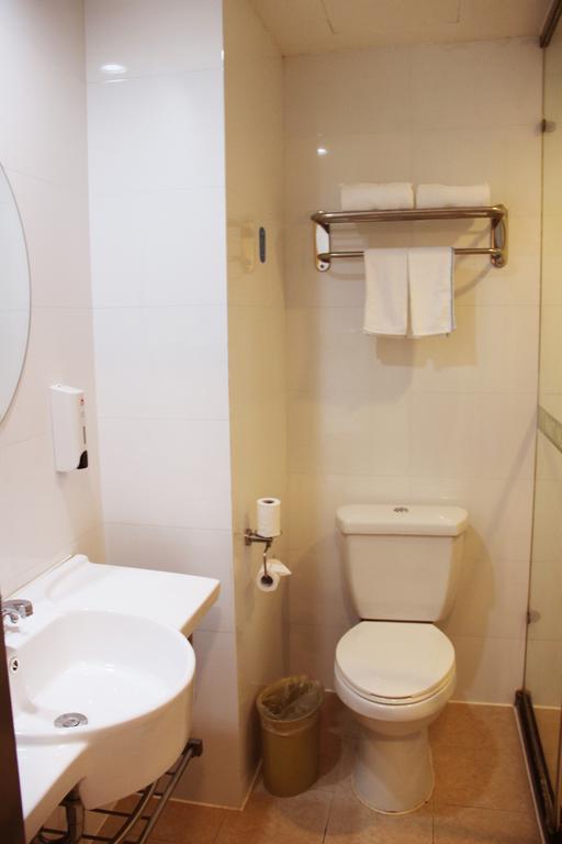 Hanting Express Tianjin Haixin District Yujiapu Тиендзин Стая снимка